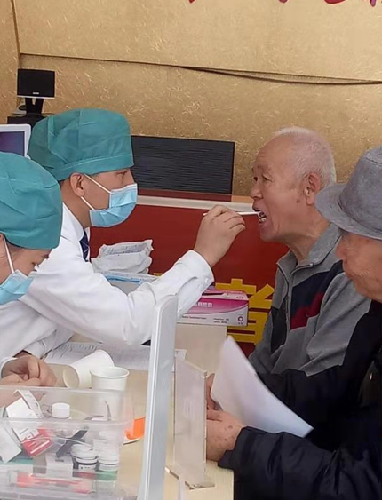 北京国医康口腔携手北京广播电视报举行义诊