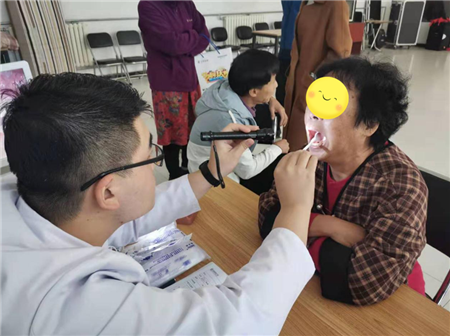 北京国医康口腔门诊北郝庄义诊—走进社区，服务大众